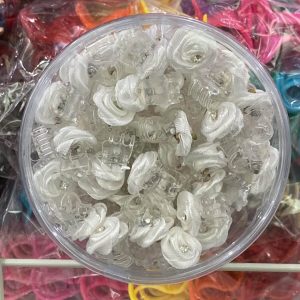 Rózsás minicsipesz (strasszos) - fehér