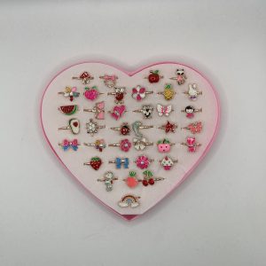 Gyerek gyűrű - szív dobozban